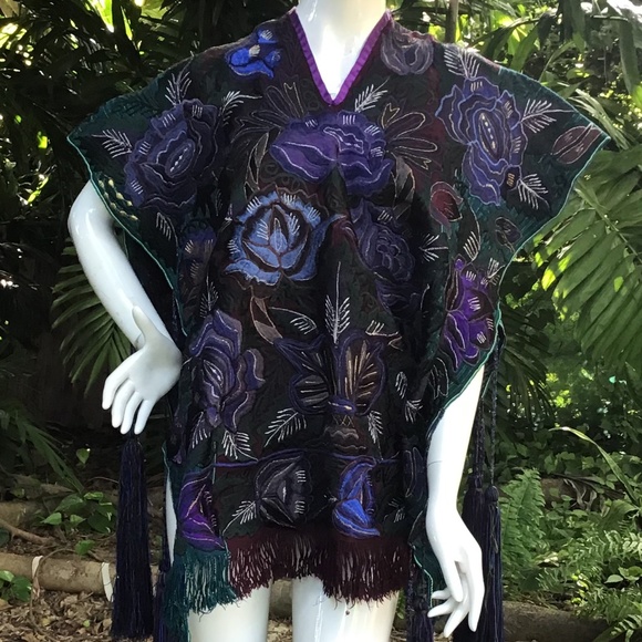 Chinese heavy cotton embroidered poncho - Picture 11 of 11